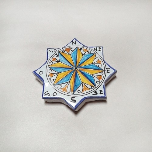 Small Star-shaped Compass Tile