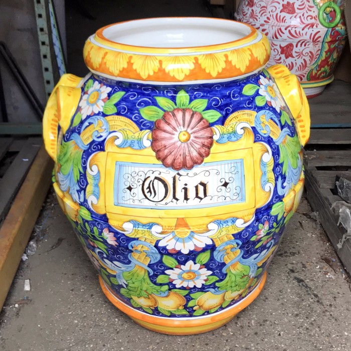 Olio Urn