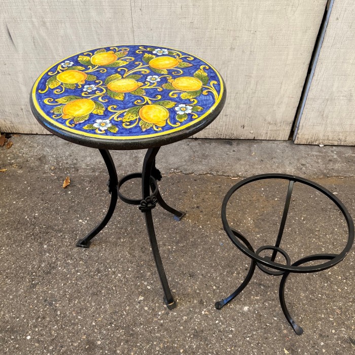 20'' Italian Volcanic Table - Full Lemons on Blue