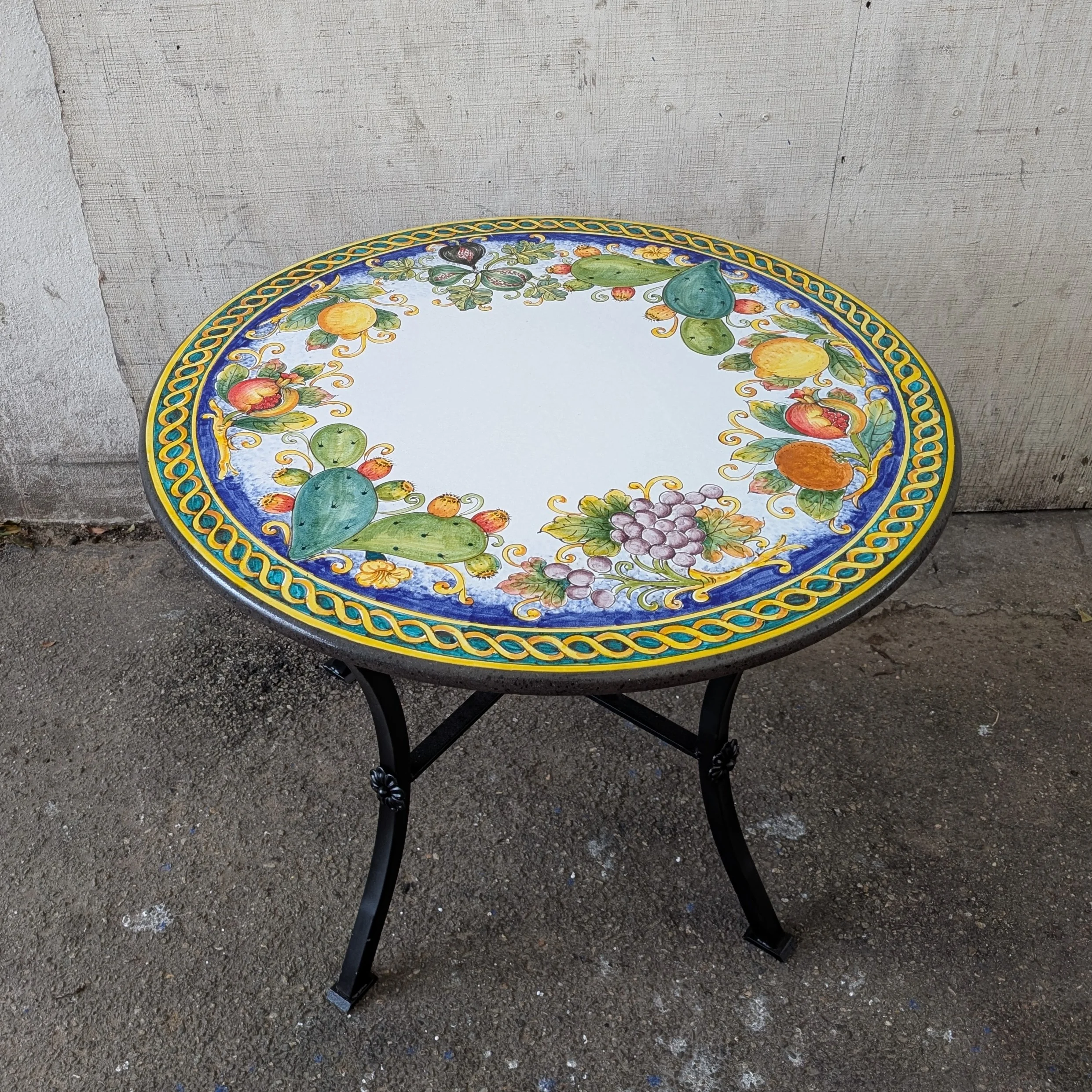 39" Italian Volcanic Table - Cactus with Scroll Edge