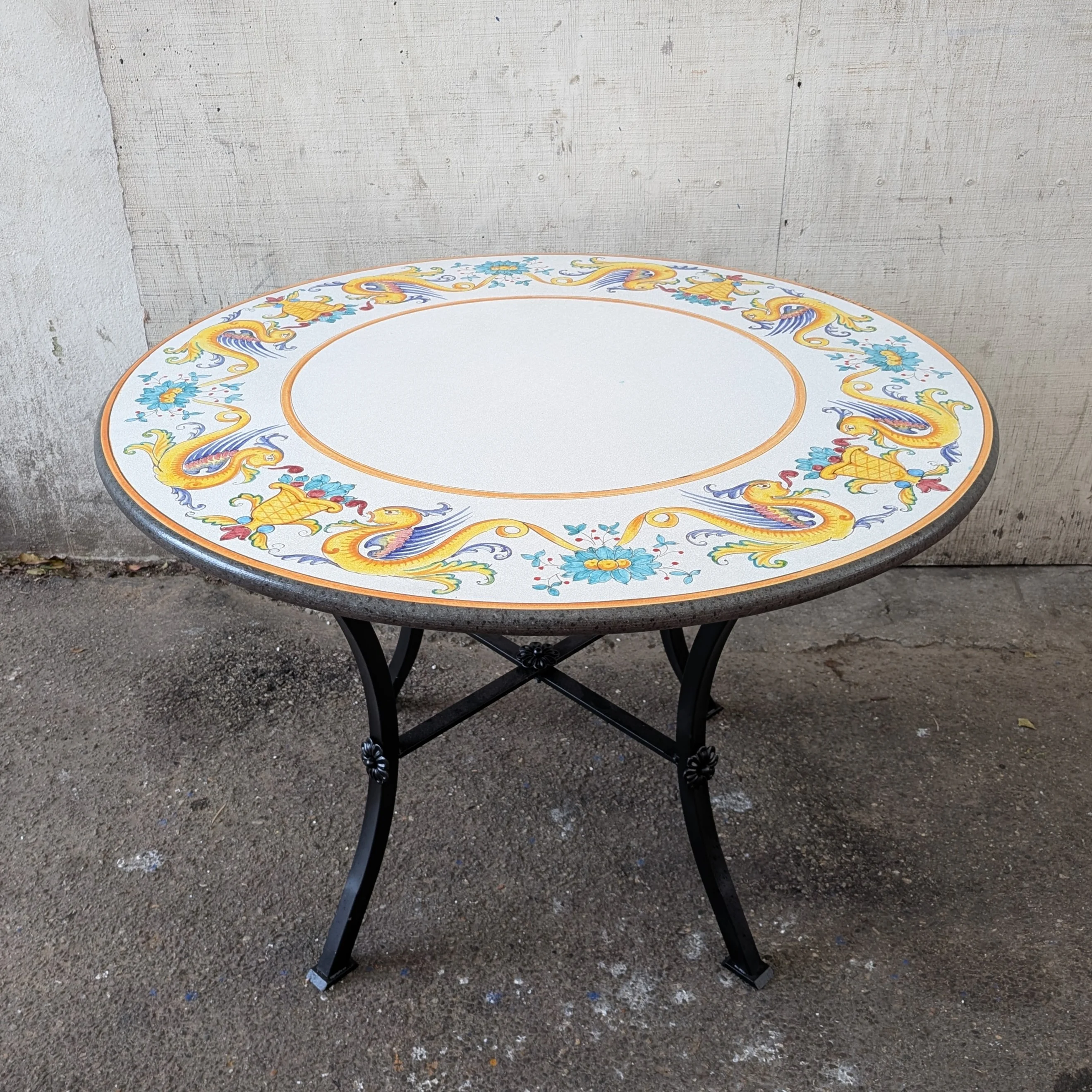 47" Italian Volcanic Table - Raffaellesco - Image 2